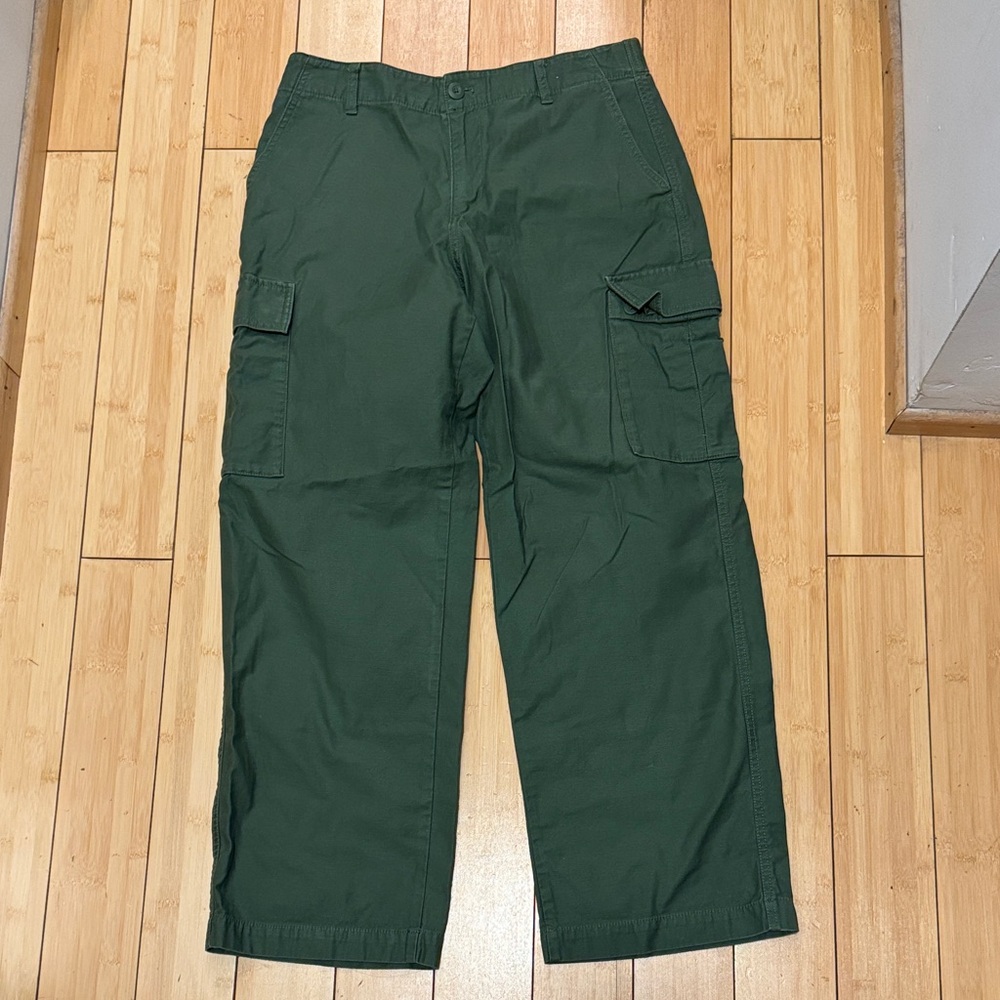 Uniqlo Women's Green Cargo Pants